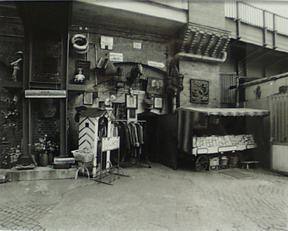 ANTIQUES STORE, BERLIN GERMANY