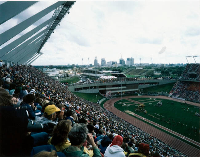 CLOSING CEREMONIES, COMMONWEALTH STADIUM