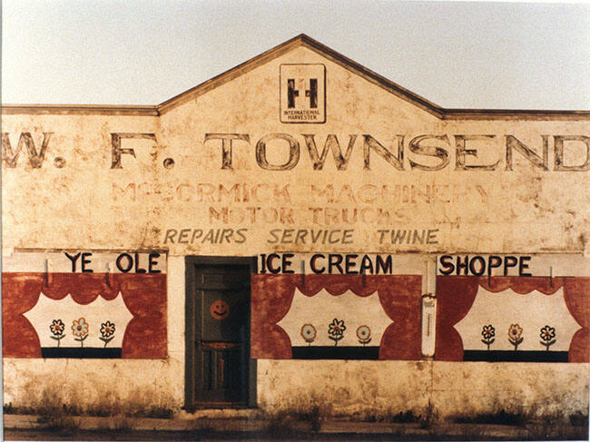 YE OLDE ICE CREAM SHOPPE, GADSBY