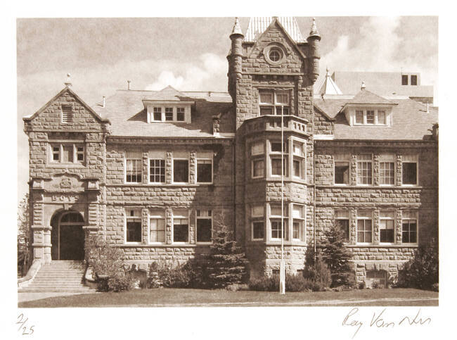 CALGARY COLLEGIATE INSTITUTE (1907)/DR. CARL SAFRAN CENTRE